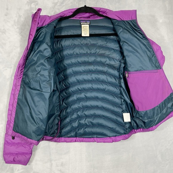 Patagonia Womens Purple Goose Down Puffer Jacket Coat Hooded Packable Warm S - Picture 5 of 12